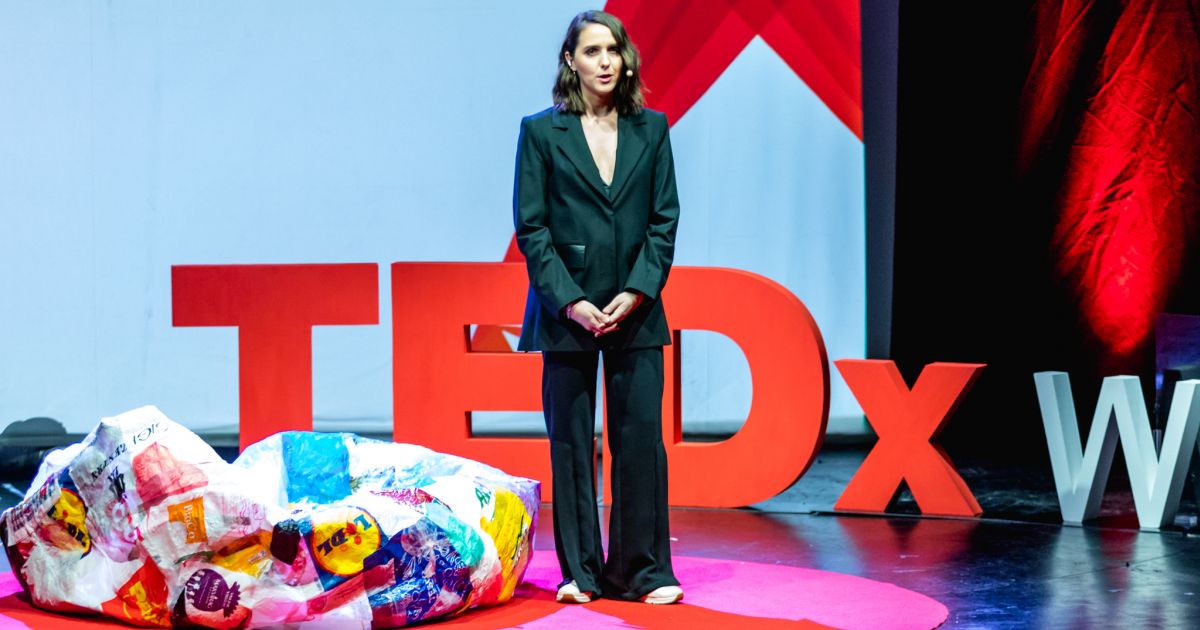 Nem az számít, hova születsz, az számít, hol akarsz élni - Eke Angéla TEDx videóját mindenkinek látnia kellene